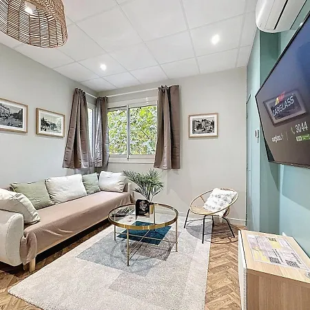 Apartment Confort & Clim Au Coeur Du Centre-ville - Gare Routiere