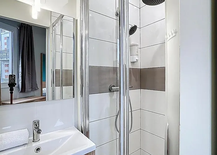 Апартаменты Confort & Clim Au Coeur Du Centre-ville - Gare Routiere